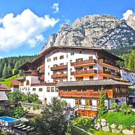 Hotel Dolomiti La Villa  Luaran gambar
