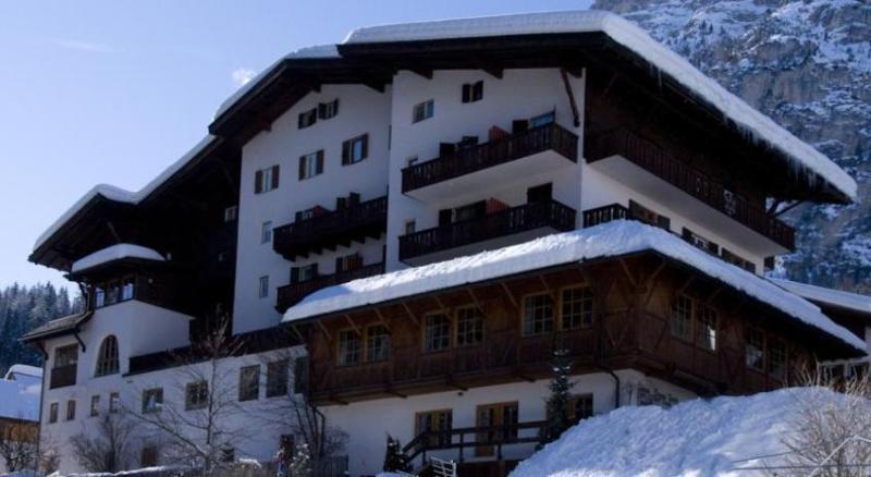 Hotel Dolomiti La Villa  Luaran gambar