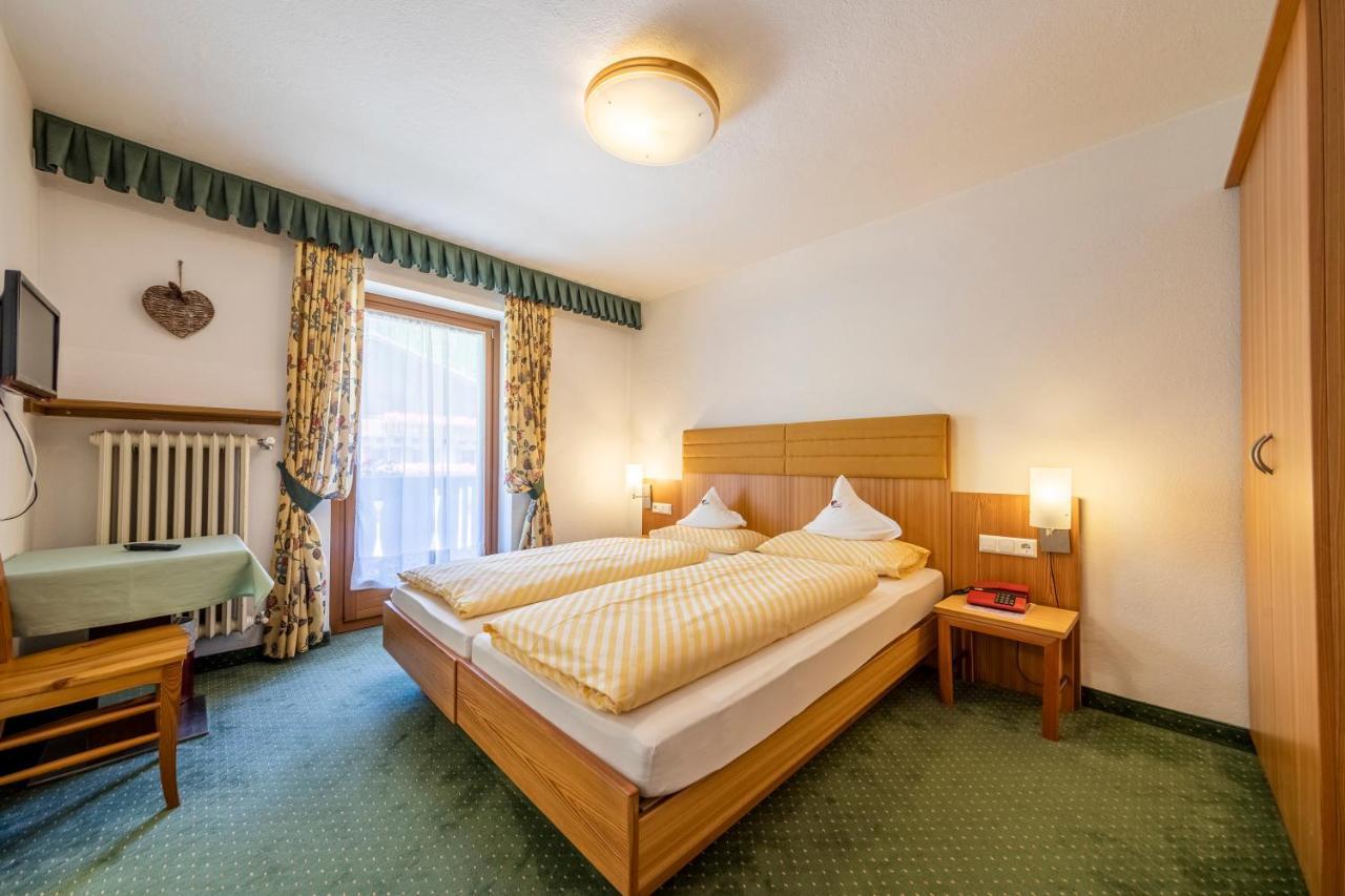 Hotel Dolomiti La Villa  Luaran gambar
