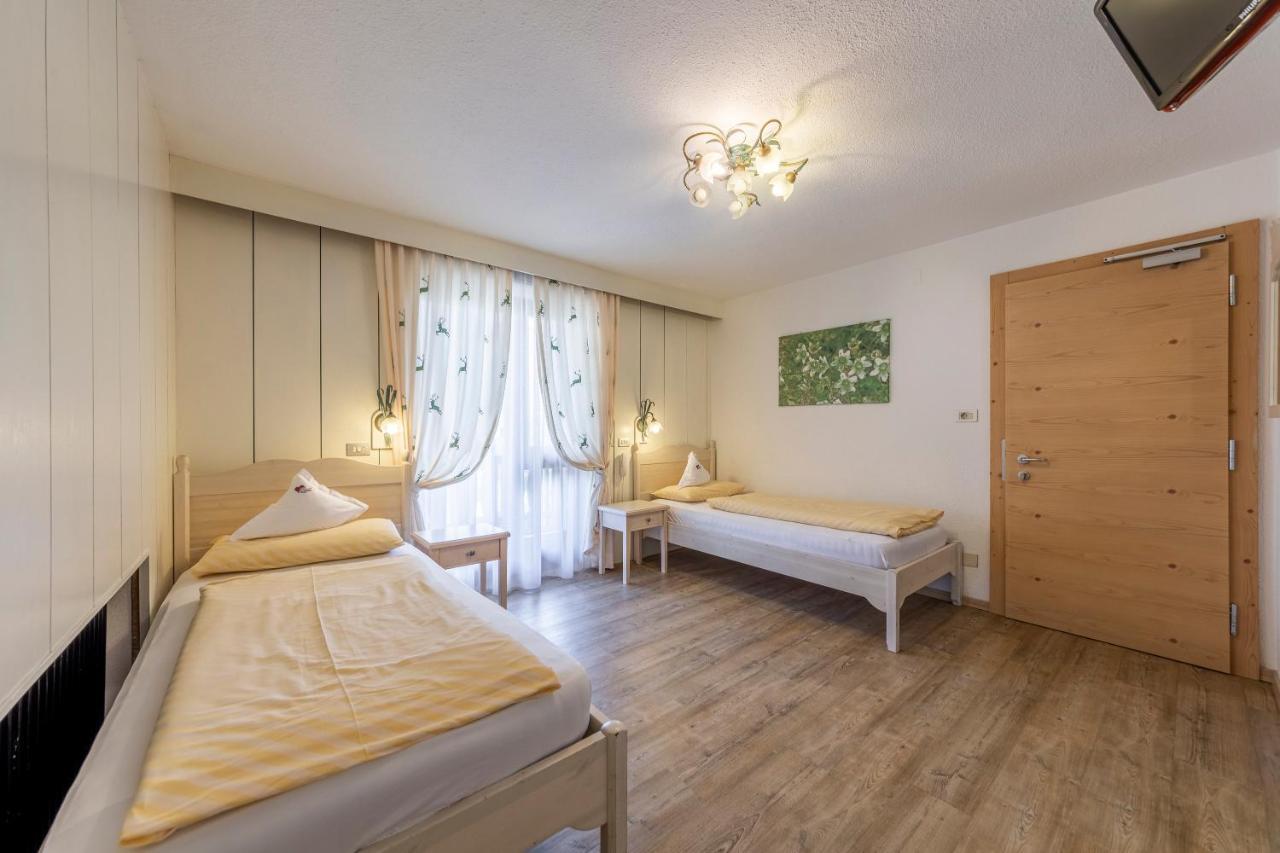Hotel Dolomiti La Villa  Luaran gambar