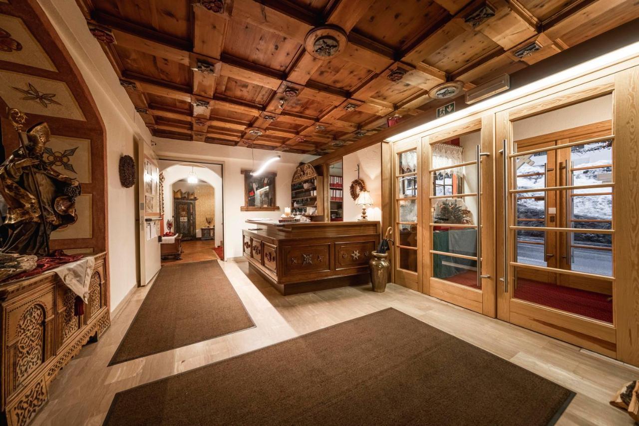 Hotel Dolomiti La Villa  Luaran gambar